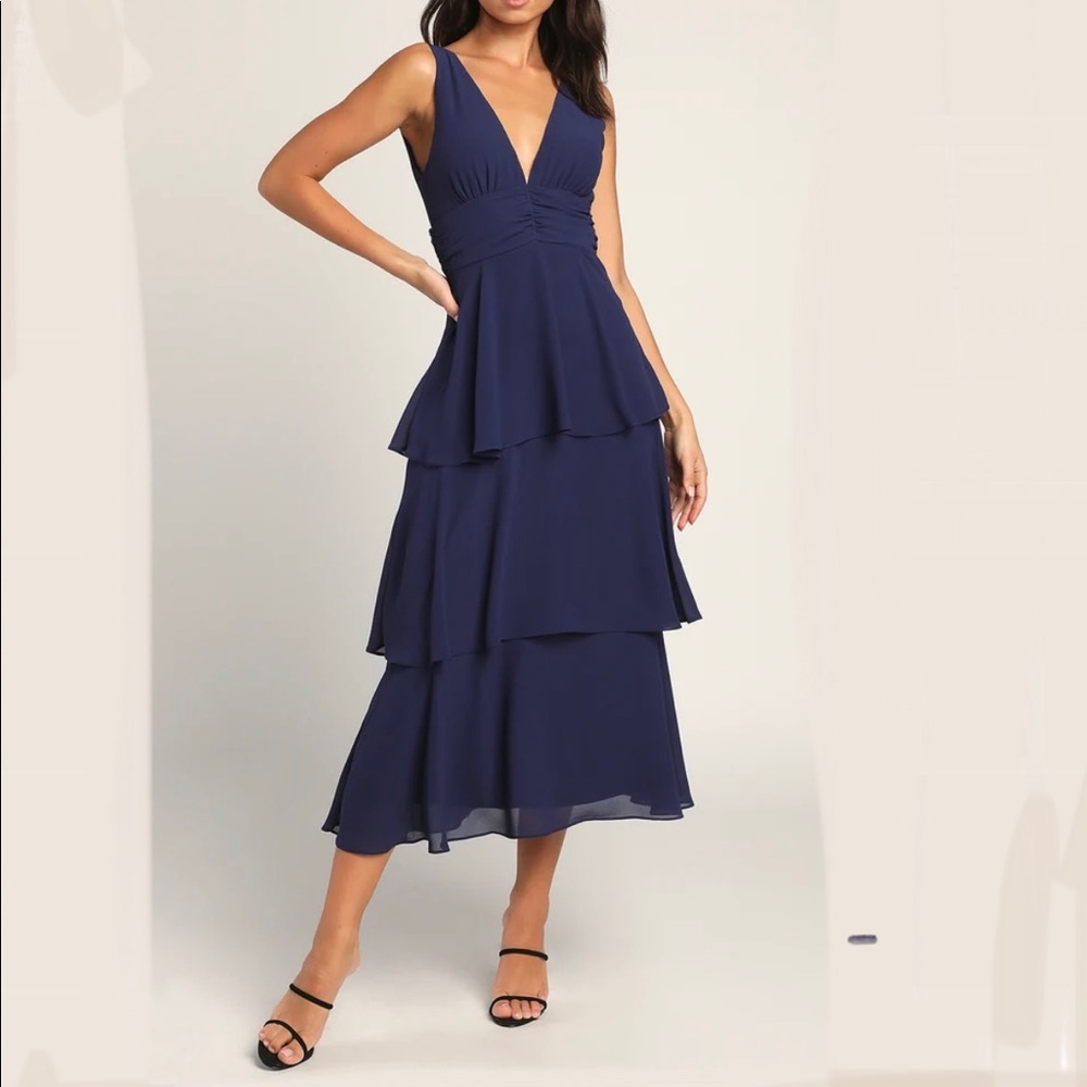NWT Lulus Navy Blue Sleeveless Tiered Midi Dress Size Small